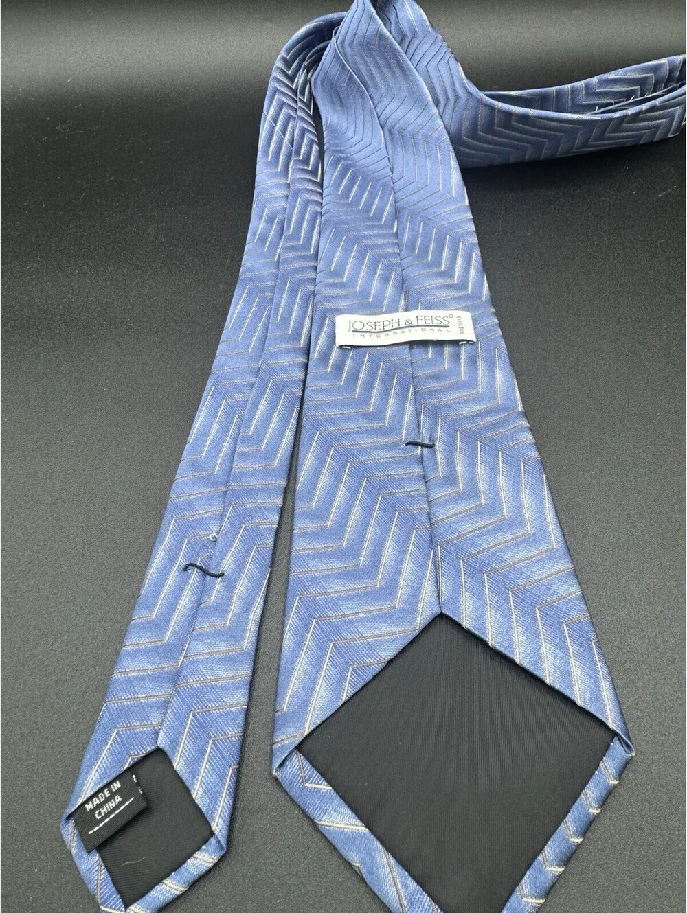 Joseph & Feiss Silk Tie Blue Chevron Geometric 59” x 3.75” Preppy Business